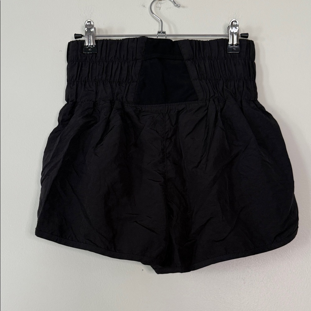 Free People movement the way home shorts black - Picture 4 of 7